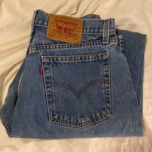 Vintage medium wash straight leg Levi’s